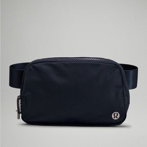 Lululemon True Navy Belt bag